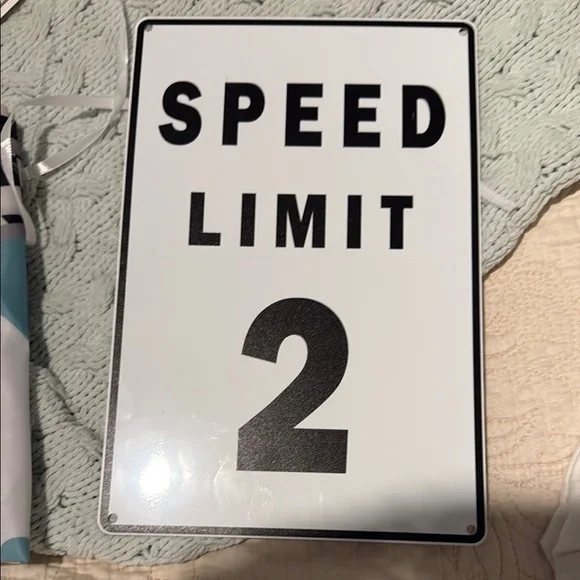 Race Car Party Supplies Set - Picture 4 of 6